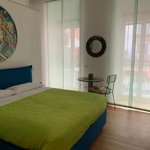 Dimora Megaride Bed & Breakfast Naples